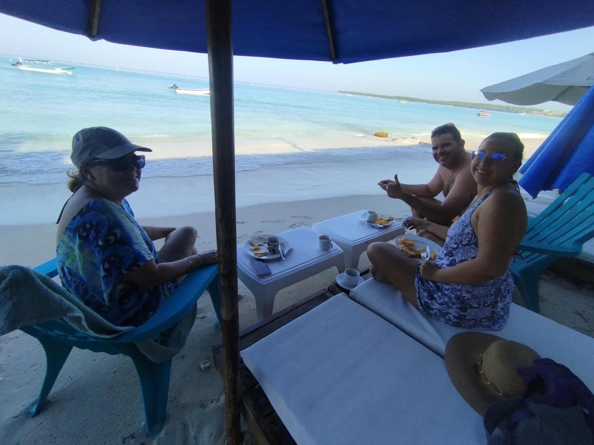 Hostal Lamar Baru Donde Gertrudis Playa Blanca Exterior foto